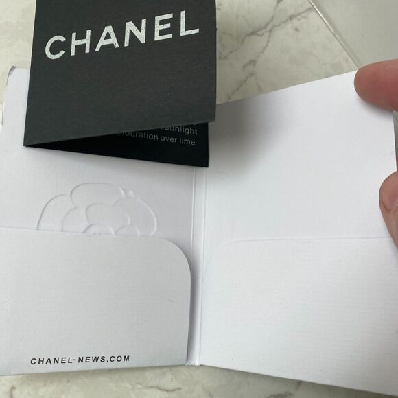 CHANEL Handbag Cleaning Cloth Glove Care Kit for Purse Bag - Lot of Accessories - Picture 8 of 12